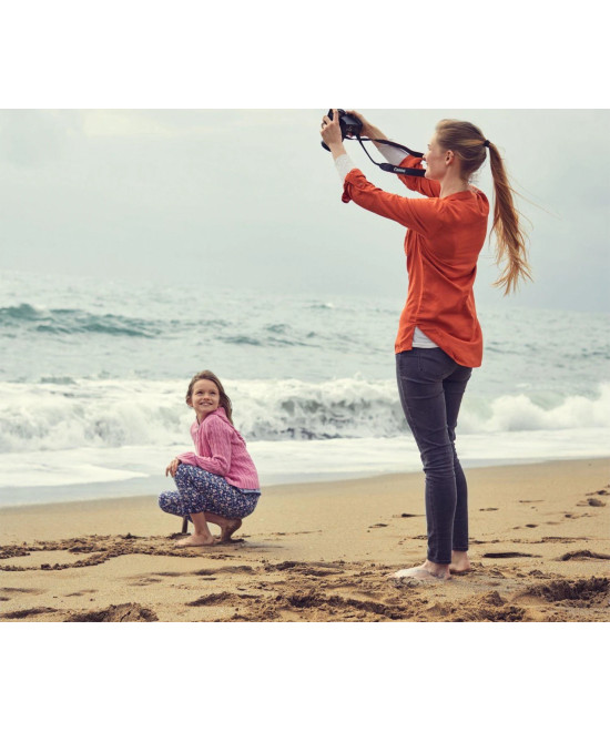 EOS 250D + EF-S 18-55mm f/4-5.6 IS STM Bianco