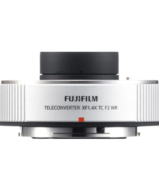 XF 200mm f/2 R LM OIS WR + Extender XF 1.4X TC WR
