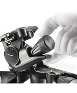 Testa a tre movimenti con controllo micrometrico