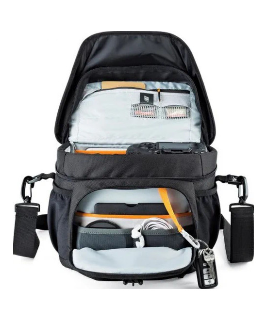 Borsa a spalla Lowepro Nova 180 Aw II nera