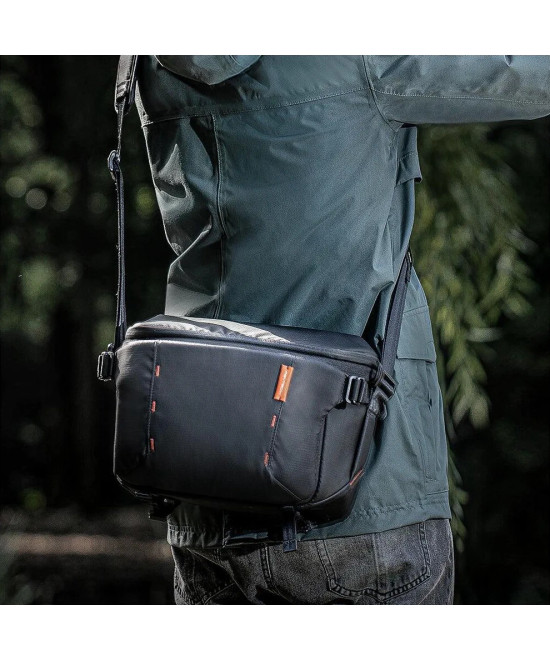 OneMo Sling 7L Space Black