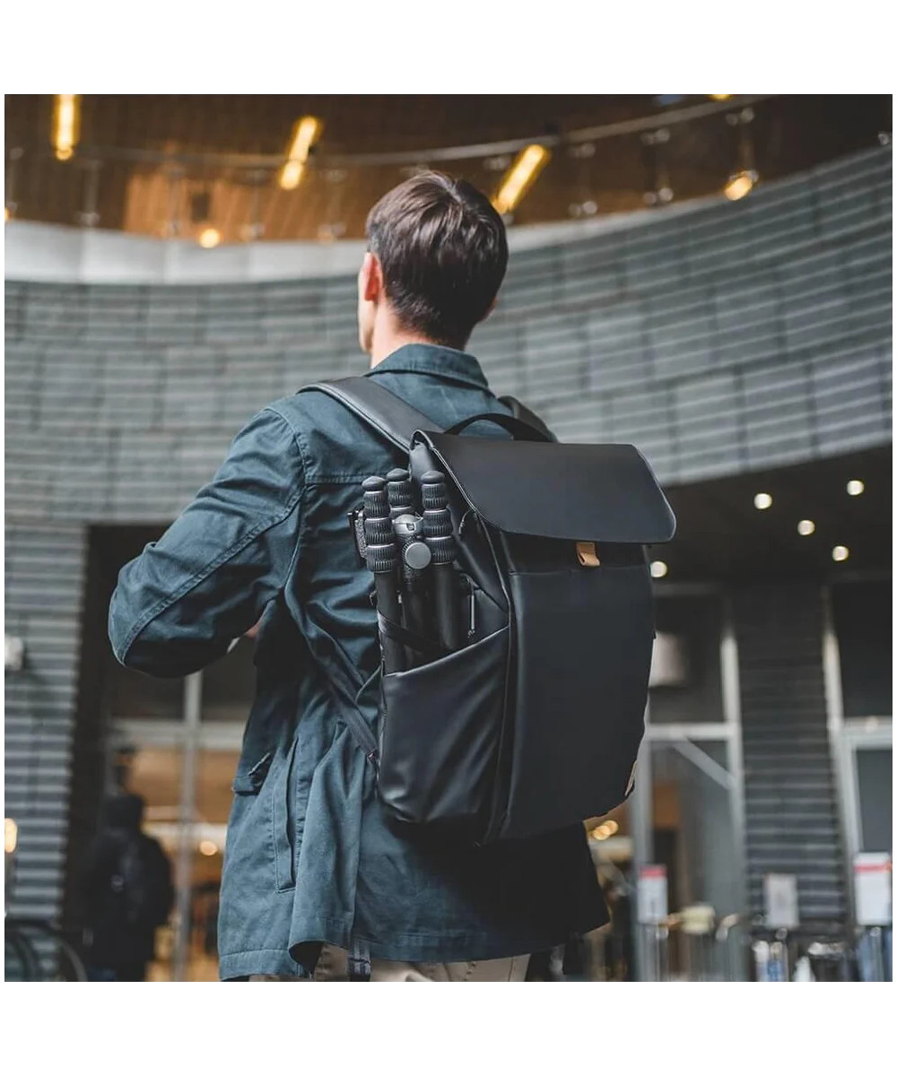 OneGo Backpack 18L Obsidian Black