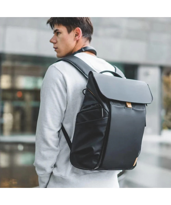 OneGo Backpack 18L Obsidian Black