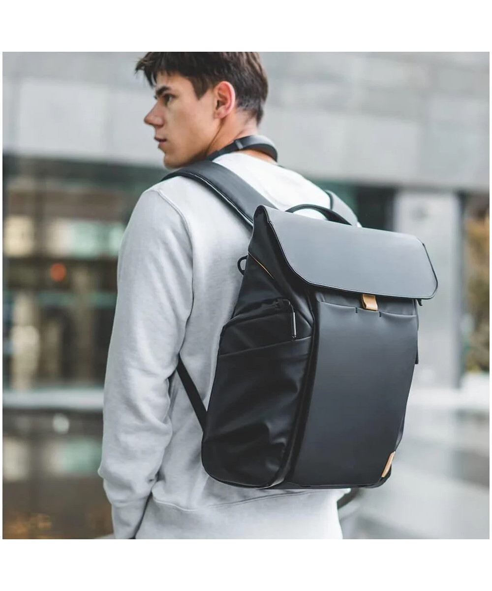 OneGo Backpack 18L Obsidian Black