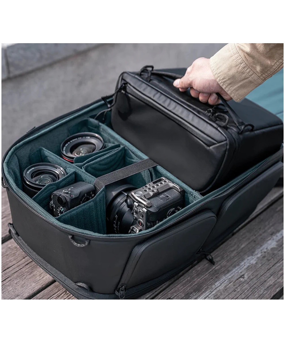 OneMo 2 35L Space Black