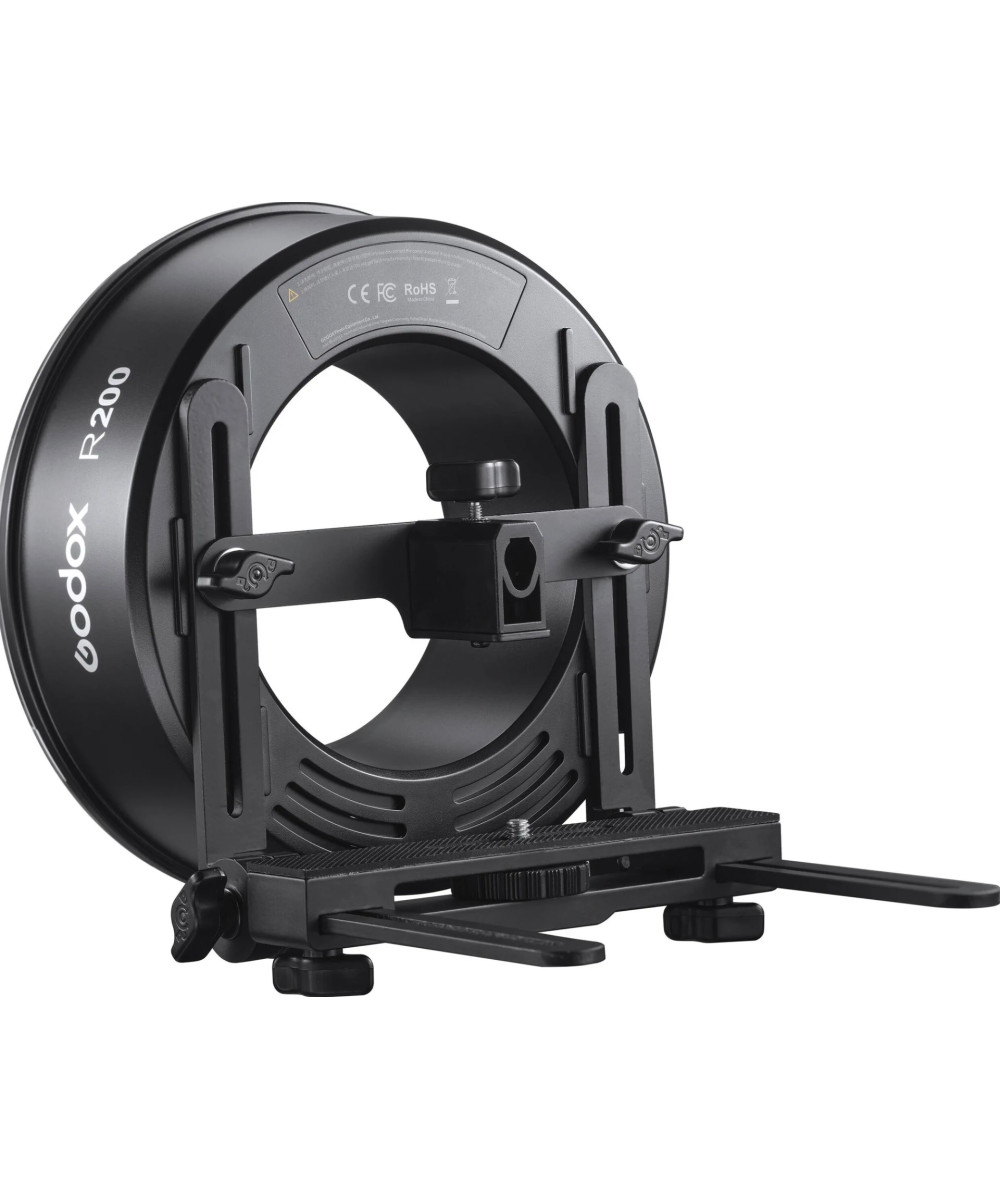 R200 per AD200PRO
