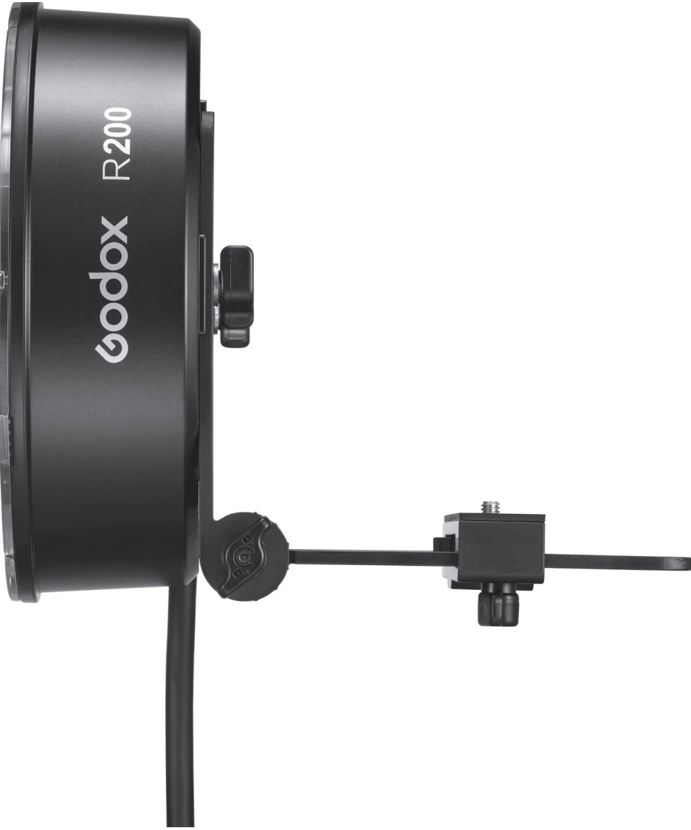 R200 per AD200PRO