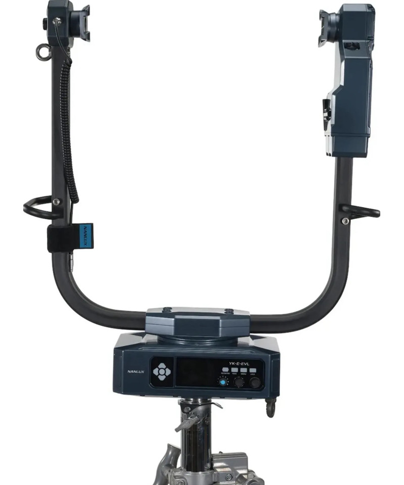 YK-E-EVL-FL YOKE MOTORIZZATO CON FLIGHT CASE COMPATIBILE CON EVOKE 5000B E 2400B