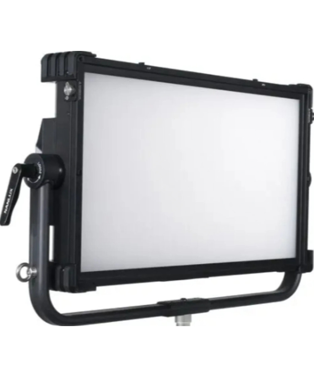 Dyno 650C RGBWW + Flight Case CC-FT-650C + Alette BD-DN650C