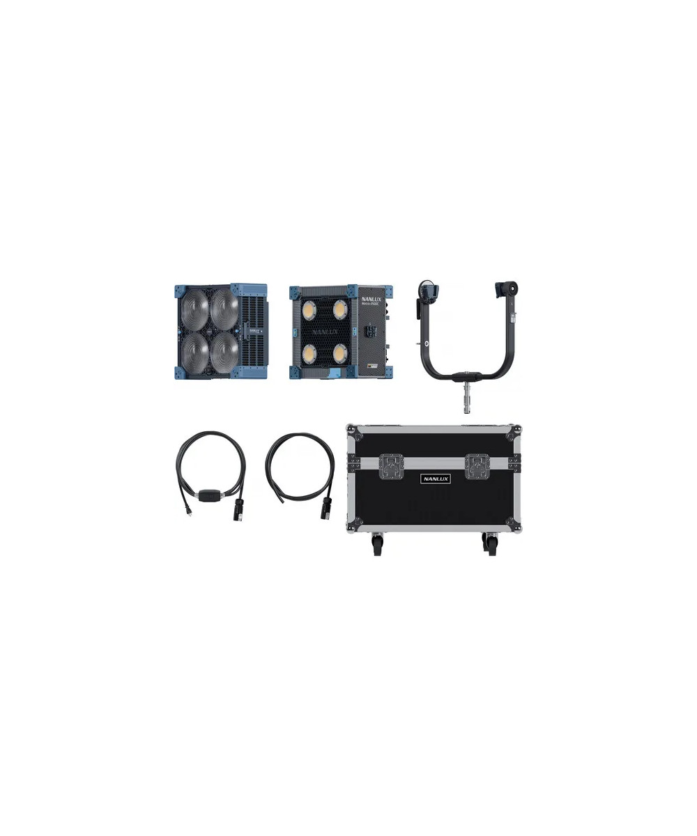 MATRIX 2500C LED FULL-COLOR MULTI-SOURCE SPOT LIGHT WITH FLIGHT CASE