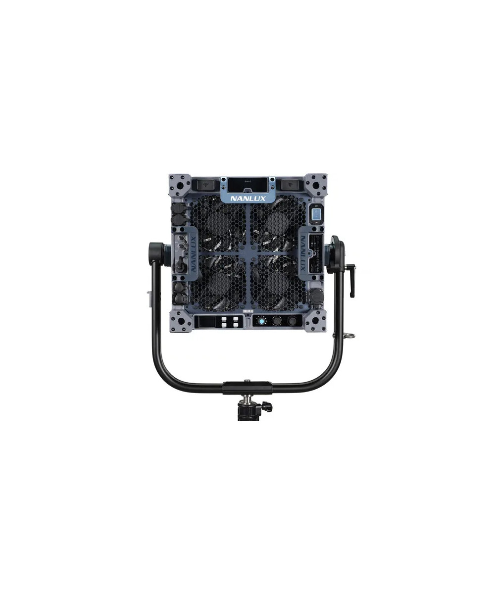MATRIX 2500B LED BI-COLOR MULTI-SOURCE SPOT LIGHT WITH FLIGHT CASE