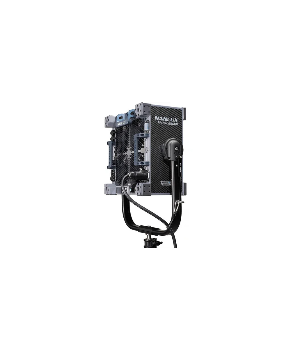 MATRIX 2500B LED BI-COLOR MULTI-SOURCE SPOT LIGHT WITH FLIGHT CASE
