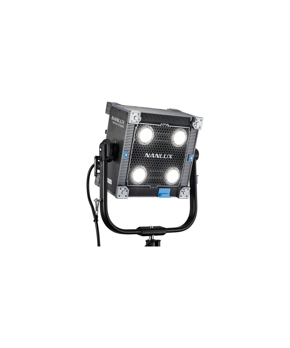 MATRIX 2500B LED BI-COLOR MULTI-SOURCE SPOT LIGHT WITH FLIGHT CASE