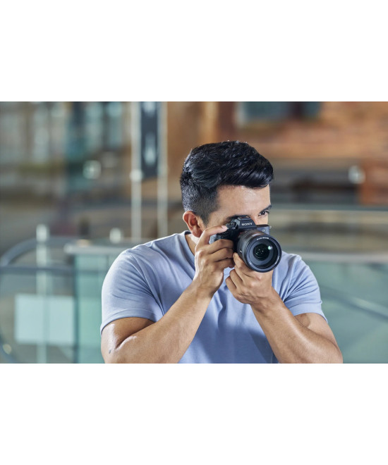 Alpha 7 IV + SEL 28-70mm f/3.5-5.6 OSS II E-Mount (nuova versione 2026)