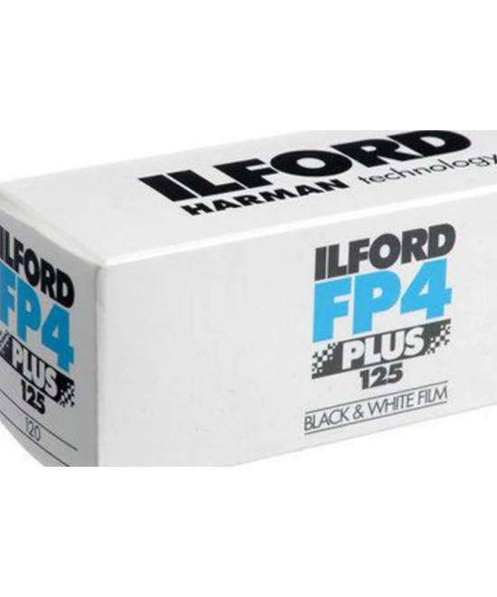 FP4 PLUS pellicola per foto in bianco e nero