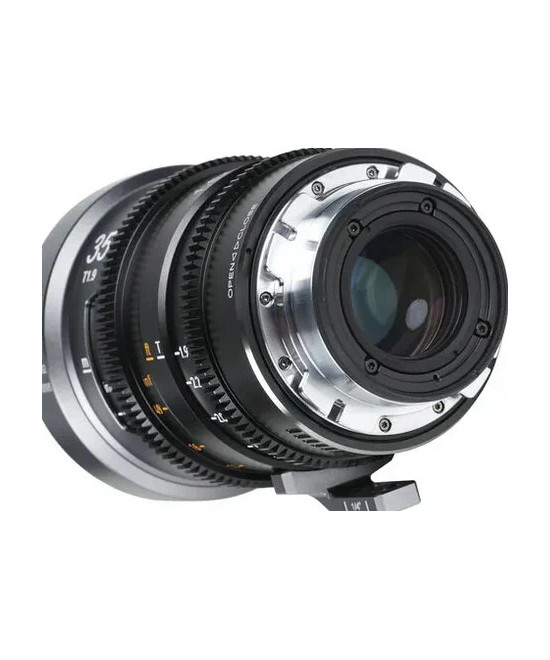 IronStar 35mm t/1.9 1.5X Anamorphic Full Frame Cine Neutral Flare EF/PL
