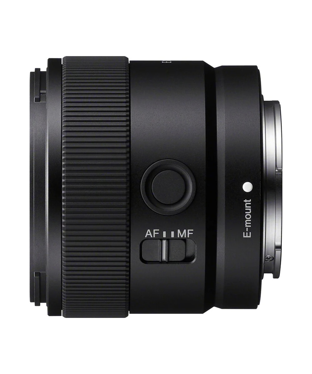 E 11mm f/1.8