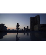 E 11mm f/1.8