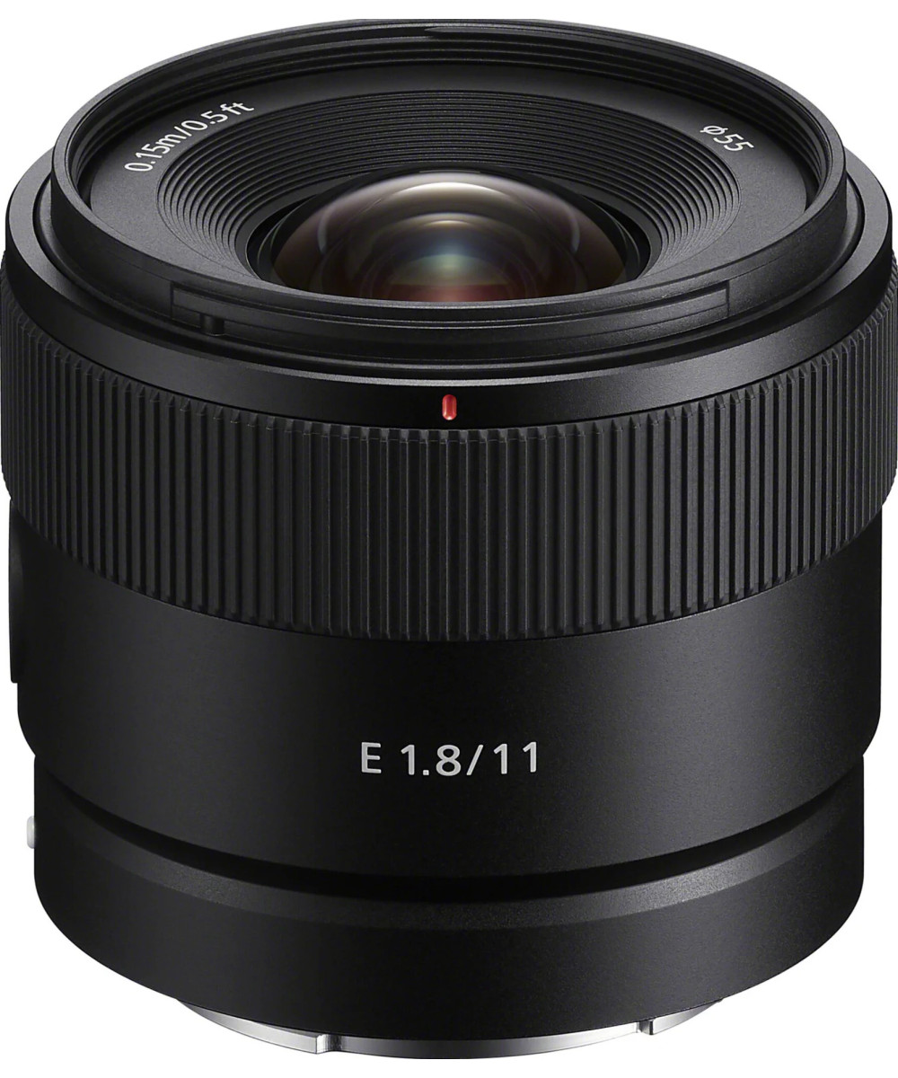 E 11mm f/1.8