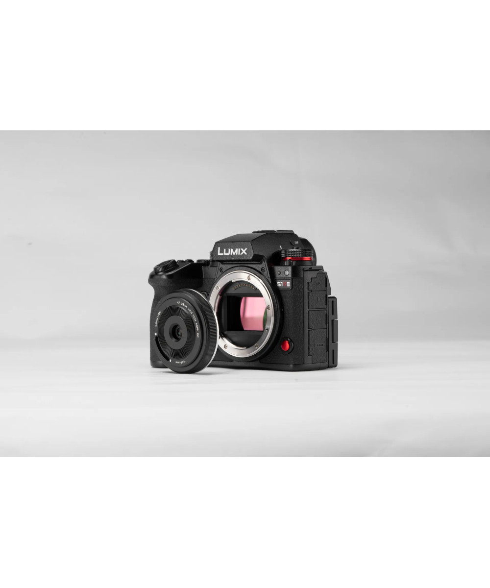 AF 28mm f/4.5 L-Mount
