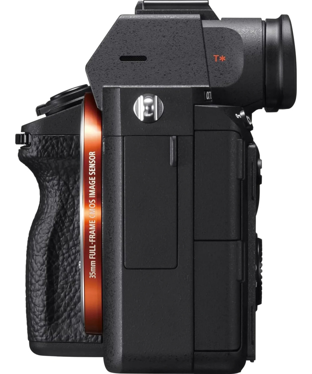 Alpha 7 III + SEL 28-70mm f/3.5-5.6 OSS II (Nuova serie 2026) E-Mount