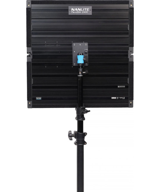 Pavoslim 240C LED RGBWW PANEL