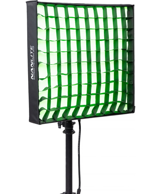 Pavoslim 240C LED RGBWW PANEL