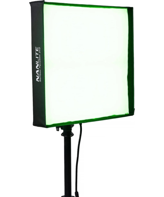 Pavoslim 240C LED RGBWW PANEL