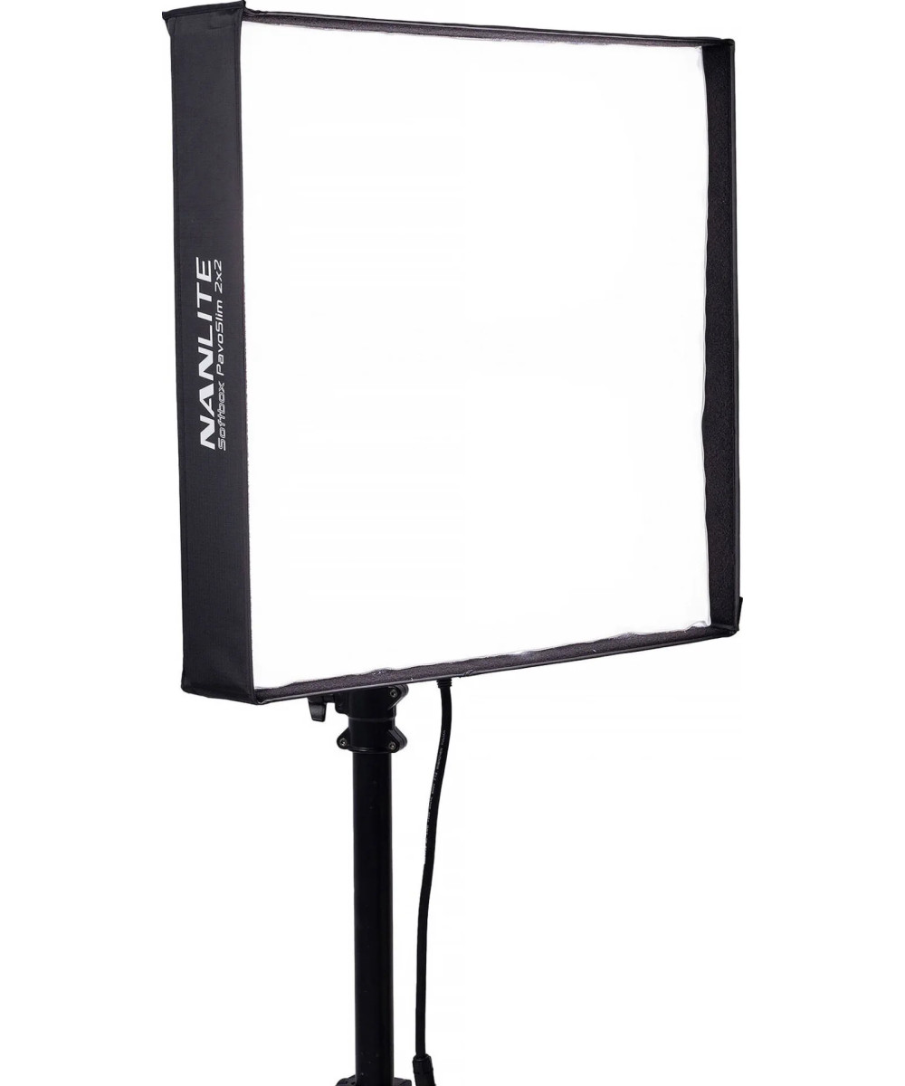 Pavoslim 240C LED RGBWW PANEL