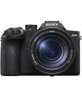 RX10 V con Zoom escursione da 24 a 600 mm e video in 4K a 120p