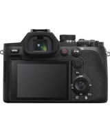 RX10 V con Zoom escursione da 24 a 600 mm e video in 4K a 120p