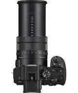 RX10 V con Zoom escursione da 24 a 600 mm e video in 4K a 120p