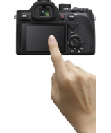 RX10 V con Zoom escursione da 24 a 600 mm e video in 4K a 120p