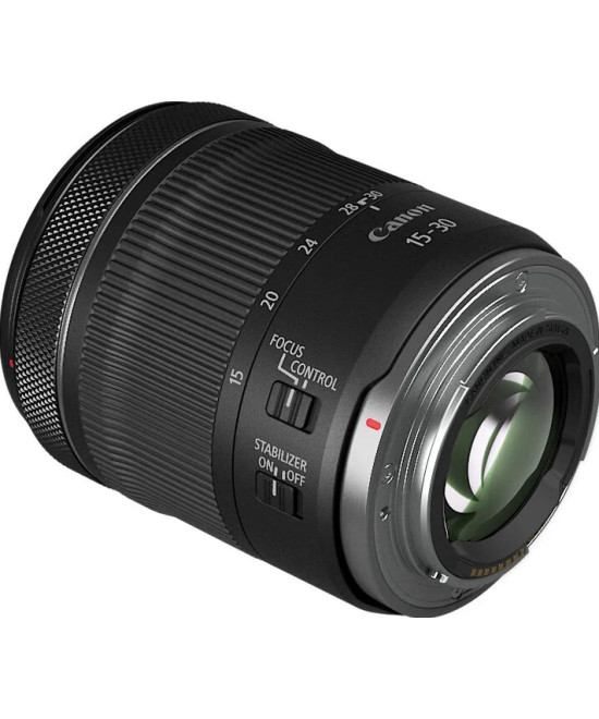 RF 15-30mm f/4.5-6.3 IS STM