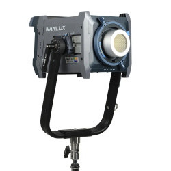 NANLUX - EVOKE 600C LED FULL-COLOR SPOT LIGHT WITH TROLLEY CASE